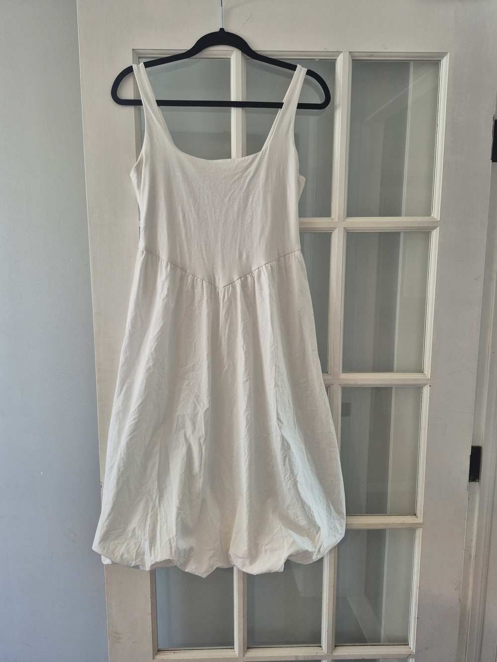 Retrod White Sleeveless Bubble Hem Dress Size Medium Flowy Comfy